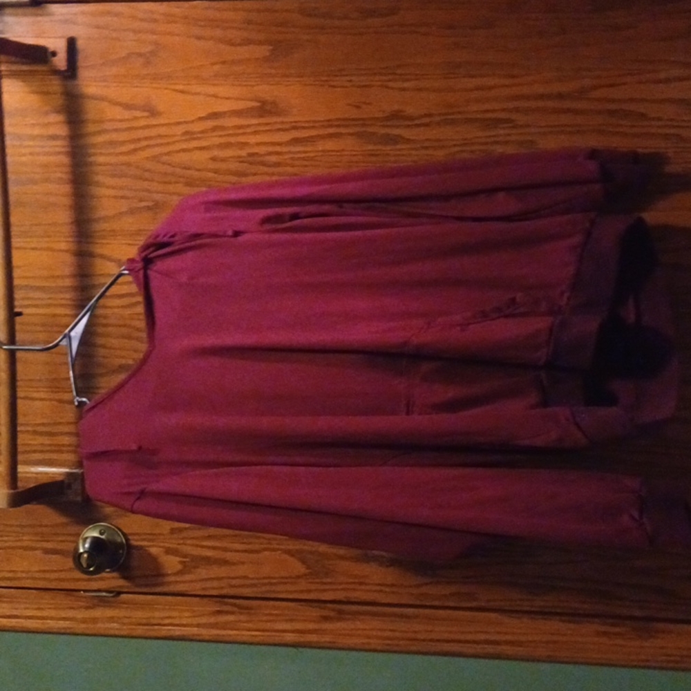 Burgundy Women's long sleeve